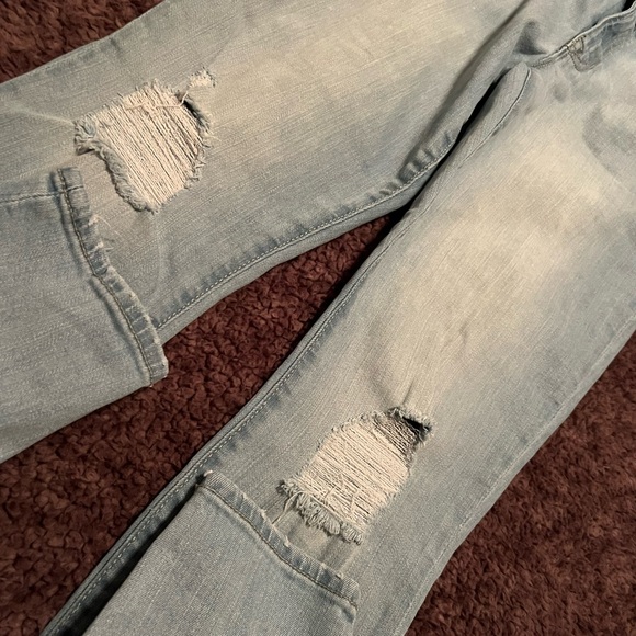 Gap Size 6 Distressed Jeans - Picture 4 of 6